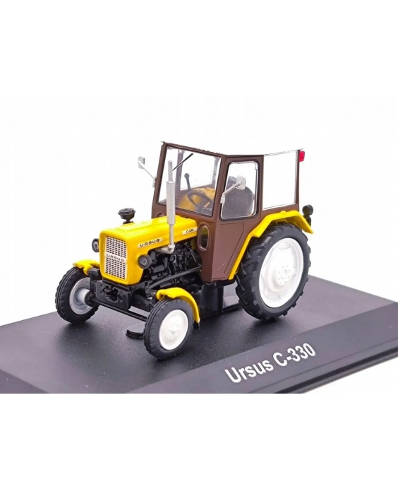 Časopis s modelem Ursus C-330