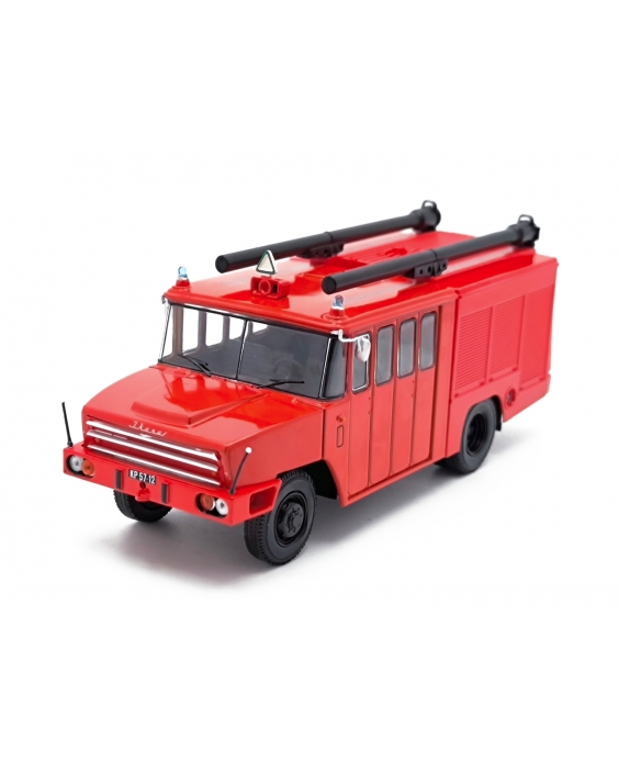 Časopis s modelem Ikarus 526