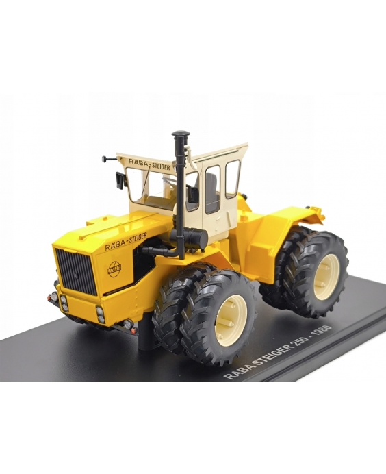 Časopis s modelom Raba...