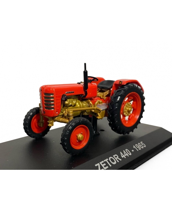 Magazin mit Modell Zetor 440