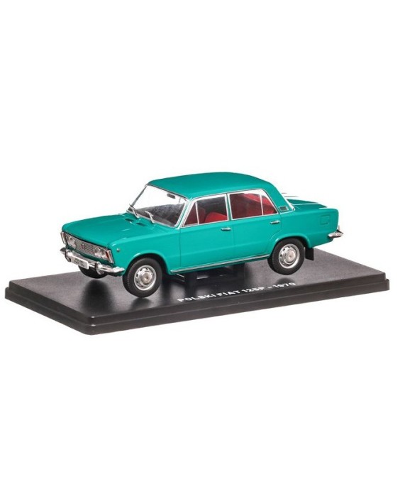 Magazin mit Modell Fiat 125P