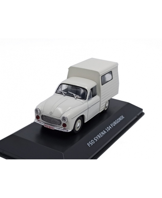 Časopis s modelem FSO...