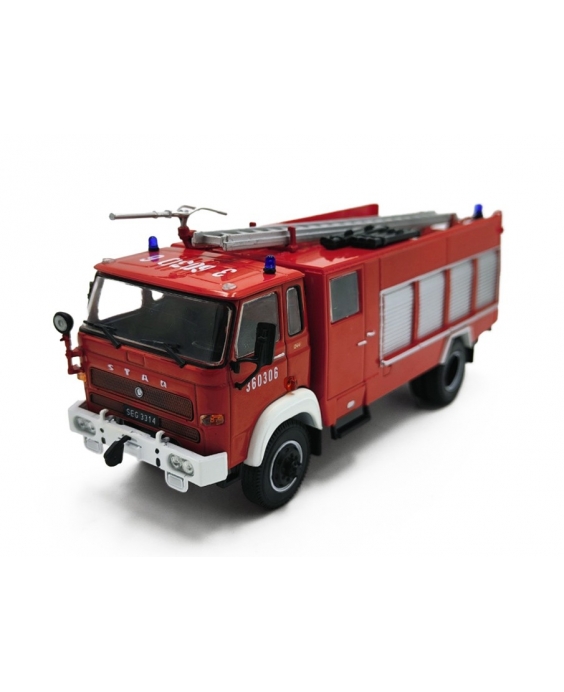 Magazyn z modelem Jelcz 005M