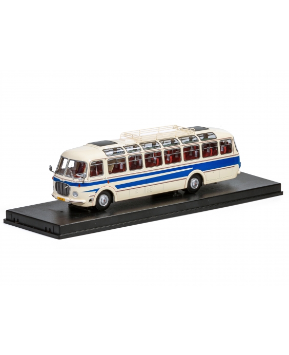 Časopis s modelom Škoda 706...